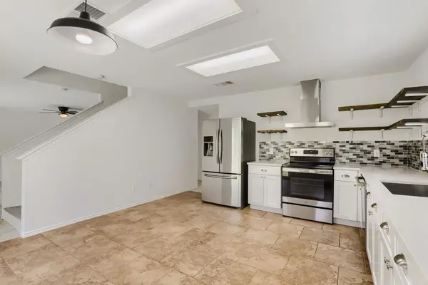 512 Woodford DR, Cedar Park, TX 78613