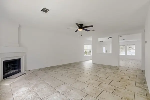 512 Woodford DR, Cedar Park, TX 78613