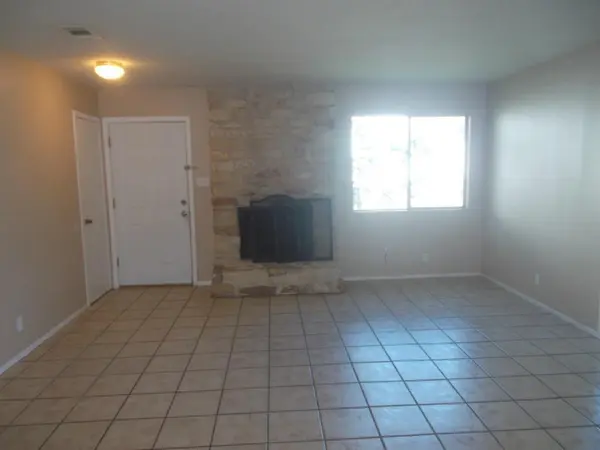 8710 Piney Point DR #B, Austin, TX 78729