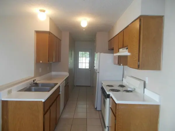 8710 Piney Point DR #B, Austin, TX 78729