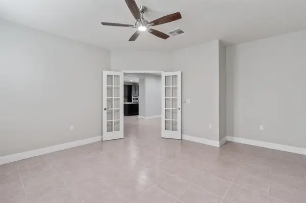511 Davis Mountain CIR, Georgetown, TX 78633