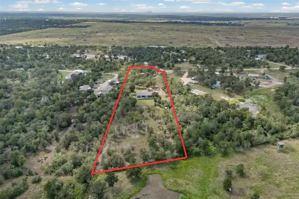 685 Thousand Oaks DR, Cedar Creek, TX 78612