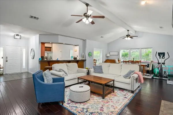 1613 Flint CT, Lakeway, TX 78734