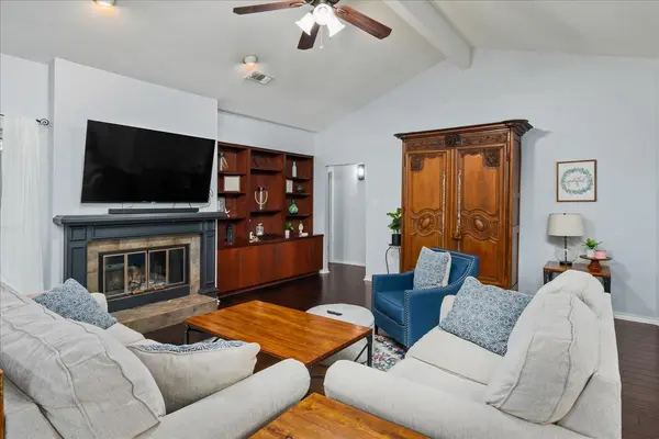 1613 Flint CT, Lakeway, TX 78734