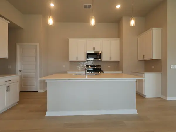 9400 Corvallis DR, Austin, TX 78747