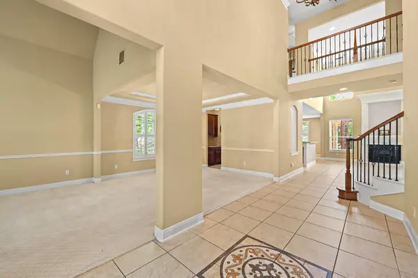 111 WHITLEY DR, Austin, TX 78738