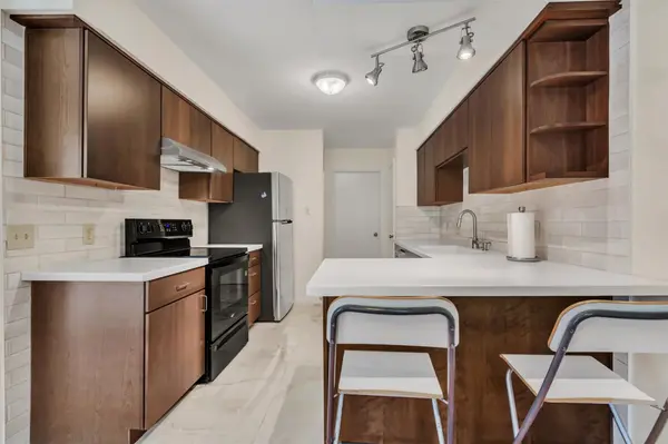 5703 W Gate BLVD #B, Austin, TX 78745
