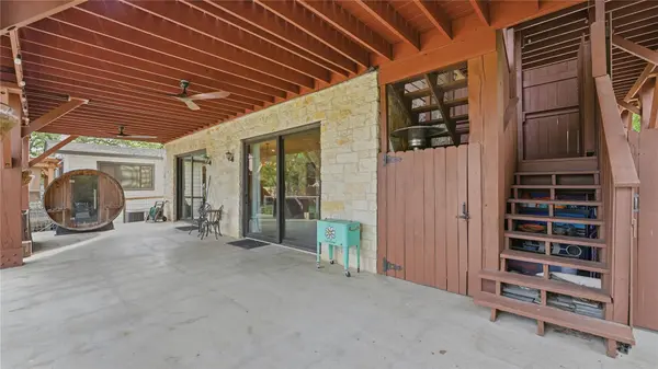 628 Country LN, Canyon Lake, TX 78133
