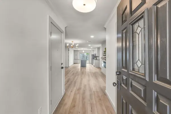 211 Banner Ave, Leander, TX 78641