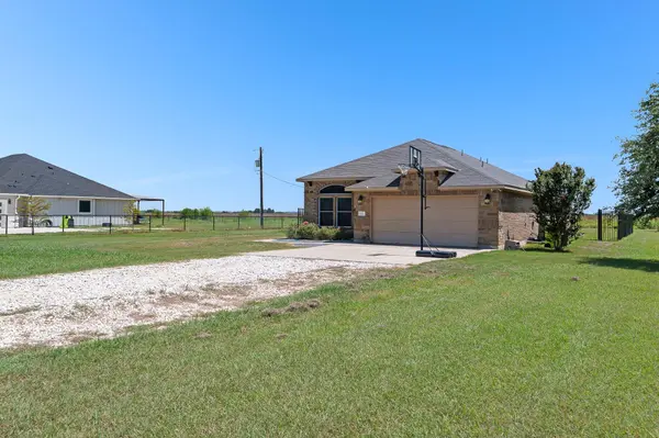 200 County Road 453 RD, Taylor, TX 76574