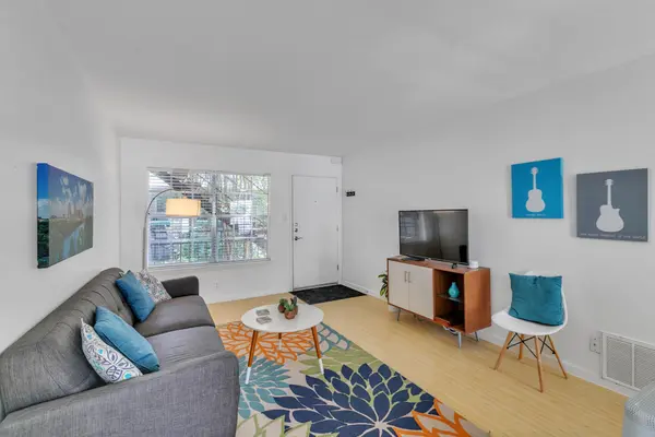 300 Crockett ST #210, Austin, TX 78704