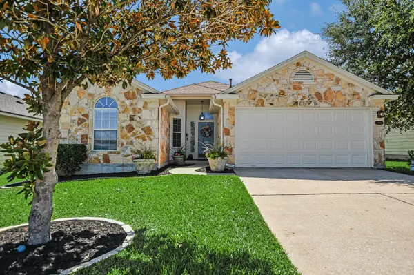 300 Fistral DR, Hutto, TX 78634