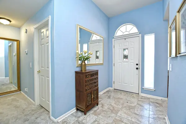 300 Fistral DR, Hutto, TX 78634