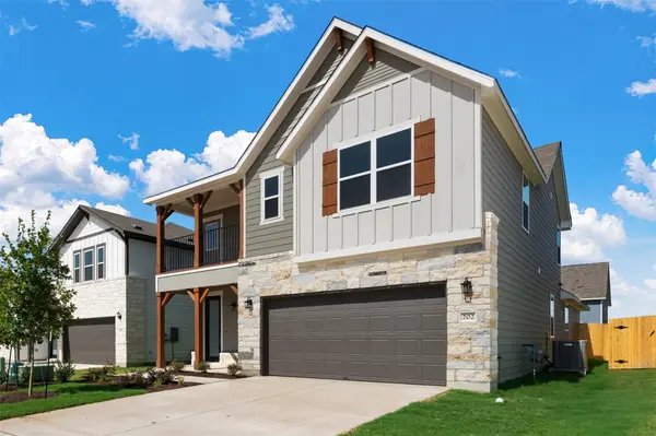 202 Willow Heights DR, Hutto, TX 78634