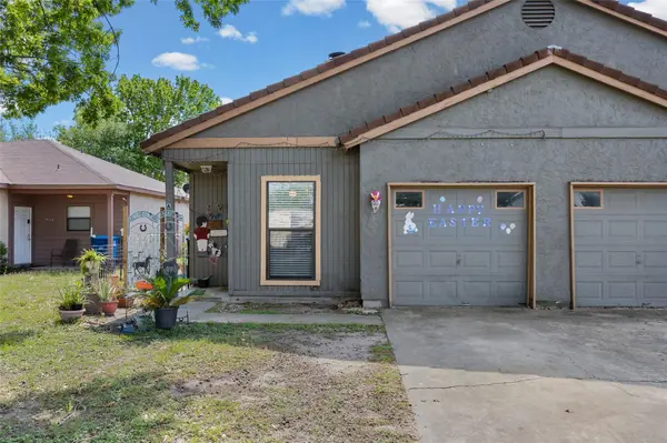 911 Crockett ST #A, Lockhart, TX 78644