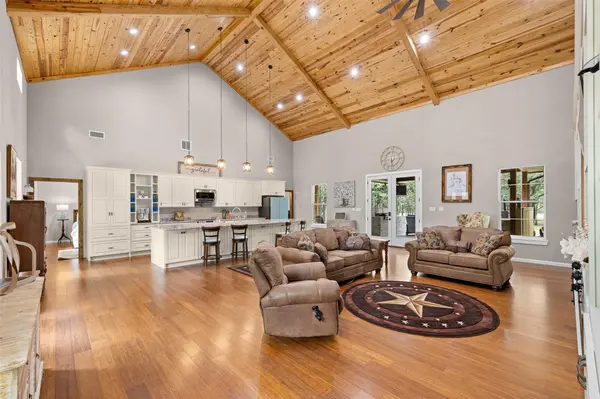 6944 County Road 132, Somerville, TX 77879