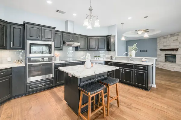 101 Lakeview LN, Georgetown, TX 78633