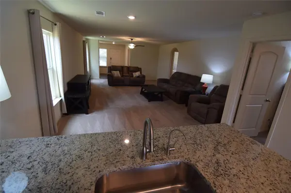 1375 Amy DR, Kyle, TX 78640
