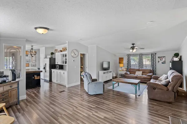 713 Blackburn LN, Burnet, TX 78611