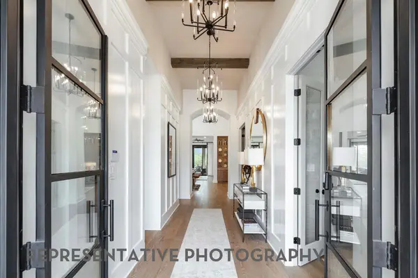 595 Bird HOLW, Austin, TX 78737
