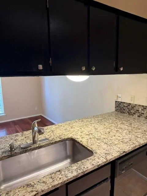202 E 45th ST #304, Austin, TX 78751