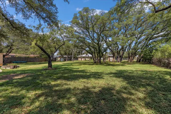24705 Whitney DR, Spicewood, TX 78669