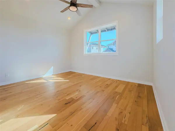2404 Bruin DR, Spicewood, TX 78669