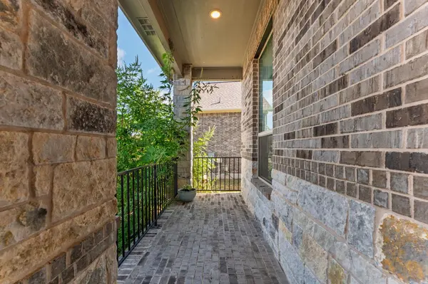 7717 Pace Ravine DR, Lago Vista, TX 78645