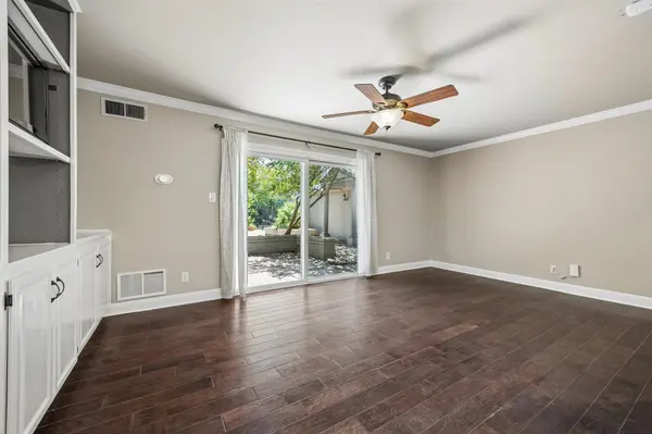 2500 Steck Ave #18, Austin, TX 78757