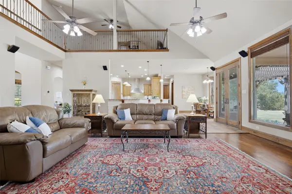 438 Patricia RD, Georgetown, TX 78628