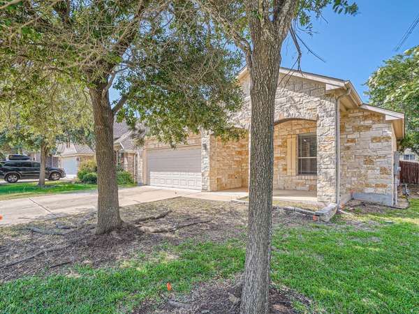 210 Arrowhead TRL, Cedar Park, TX 78613