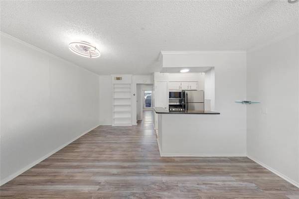 2401 Manor RD #123, Austin, TX 78722