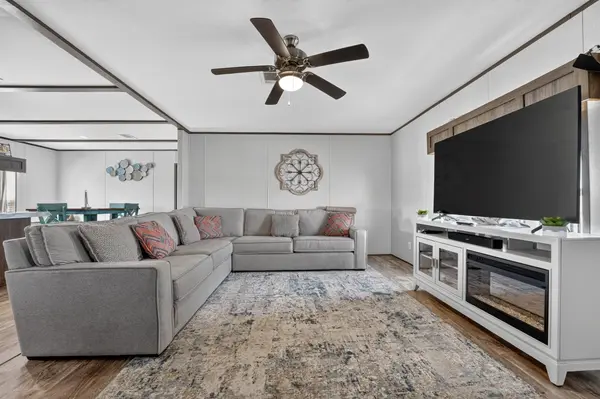 548 Casen ST, Dale, TX 78616