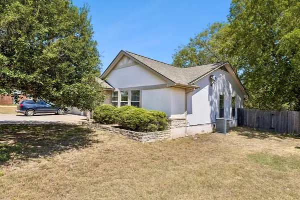 5603 Thunderbird ST #B, Lago Vista, TX 78645