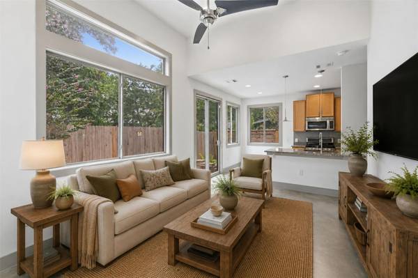 1527 Madison Ave #B, Austin, TX 78757