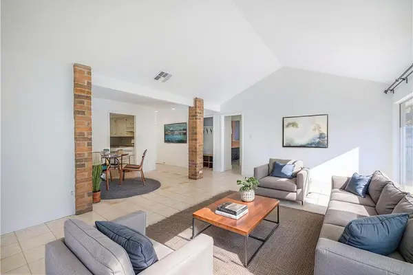 2201 Singletree Ave, Austin, TX 78727