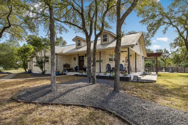 1127 Penion DR, Austin, TX 78748