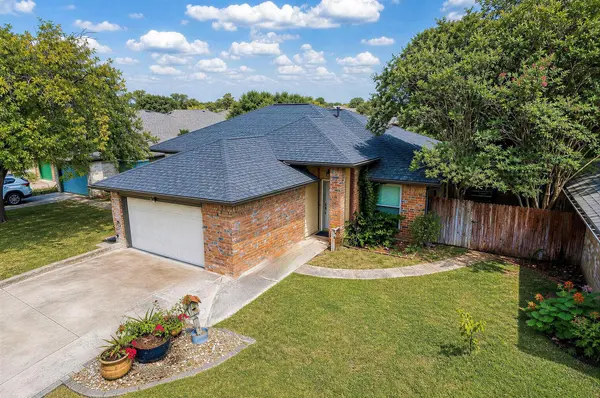 608 Saunders DR, Round Rock, TX 78664