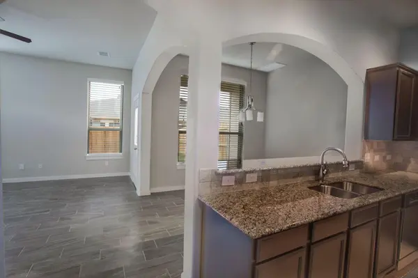 113 Lakeview CT, Kyle, TX 78640