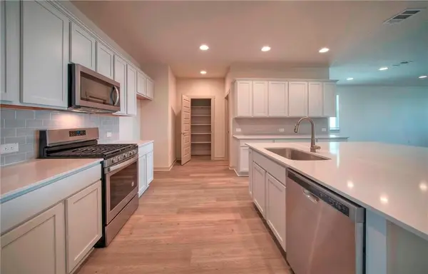 7920 City Top BLVD, Austin, TX 78724
