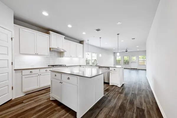 8816 Mina DR, Austin, TX 78747