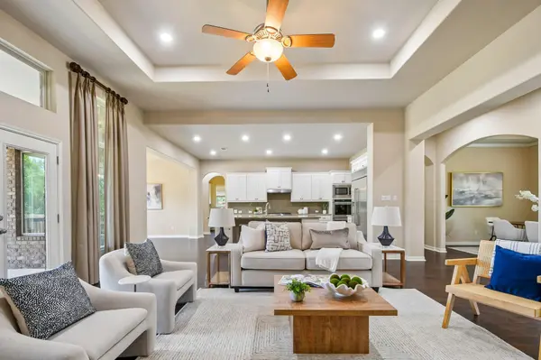 7420 Turnback Ledge TRL, Lago Vista, TX 78645