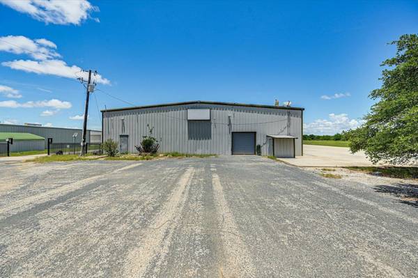 101 Piper LN, Spicewood, TX 78669