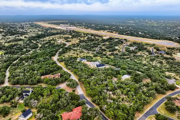 900 Cheyenne ST, Horseshoe Bay, TX 78657