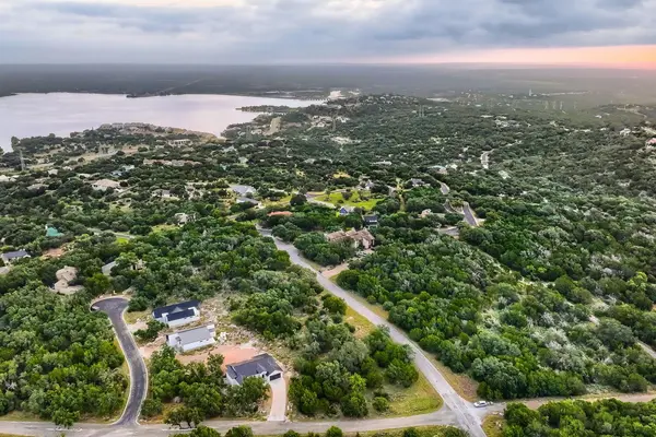 900 Cheyenne ST, Horseshoe Bay, TX 78657