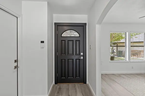 12101 Missel Thrush CT, Austin, TX 78750