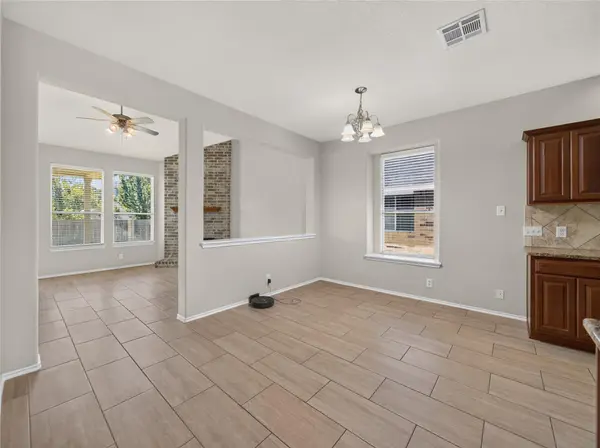 1916 Golden Arrow Ave, Cedar Park, TX 78613