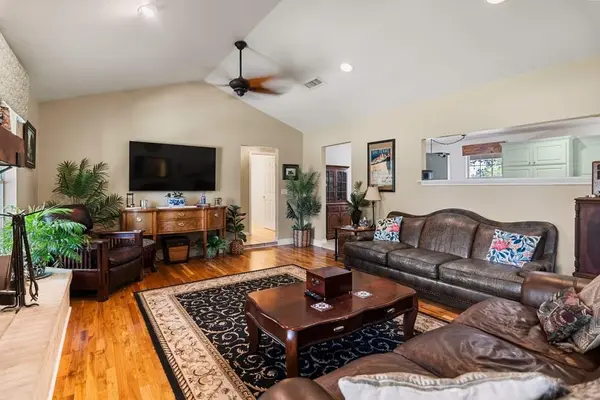 1310 McKinley Ave, Mason, TX 76856
