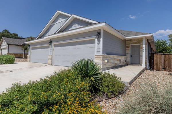 454 Parkline DR #33B, Georgetown, TX 78626