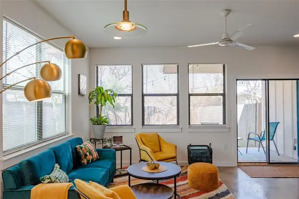 4702 Leslie Ave #A, Austin, TX 78721
